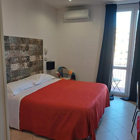 Hotel Centrale Сиракуза Екстериор снимка