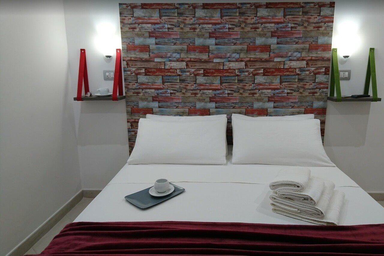 Hotel Centrale Сиракуза Екстериор снимка