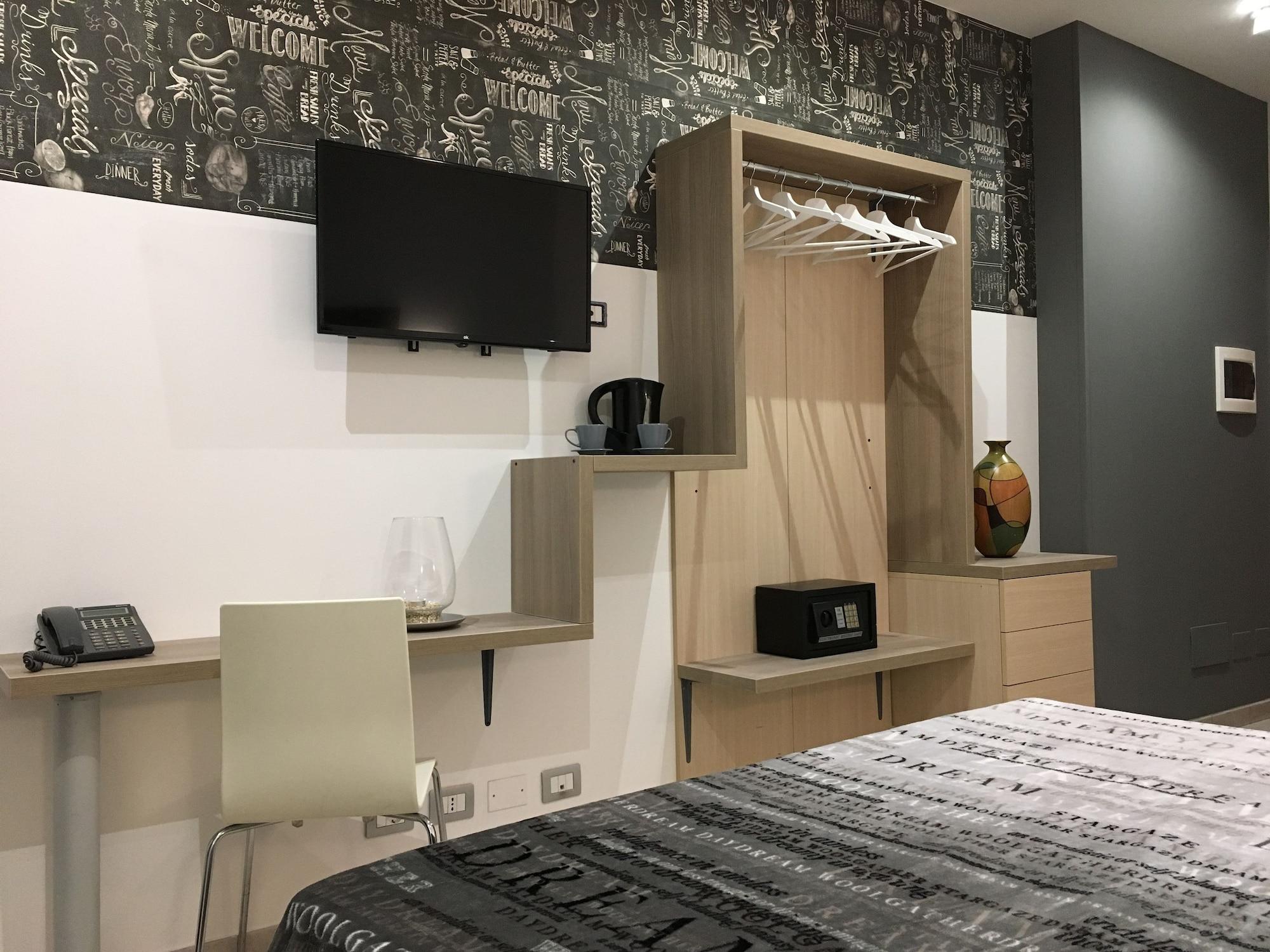 Hotel Centrale Сиракуза Екстериор снимка