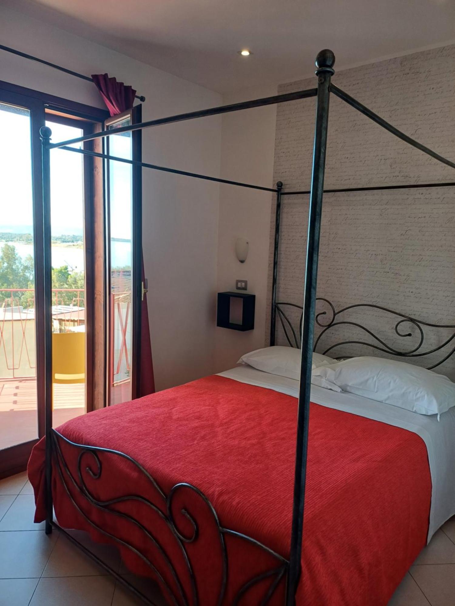 Hotel Centrale Сиракуза Екстериор снимка