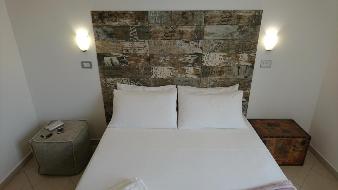 Hotel Centrale Сиракуза Екстериор снимка