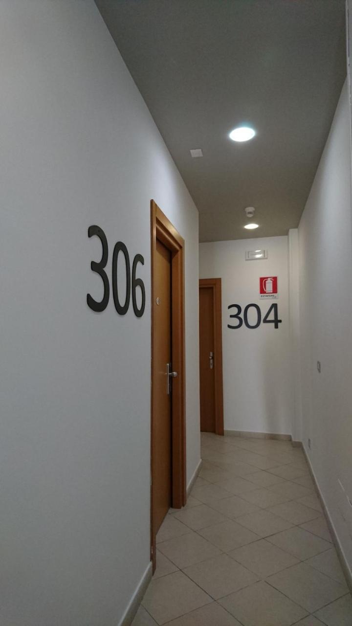 Hotel Centrale Сиракуза Екстериор снимка